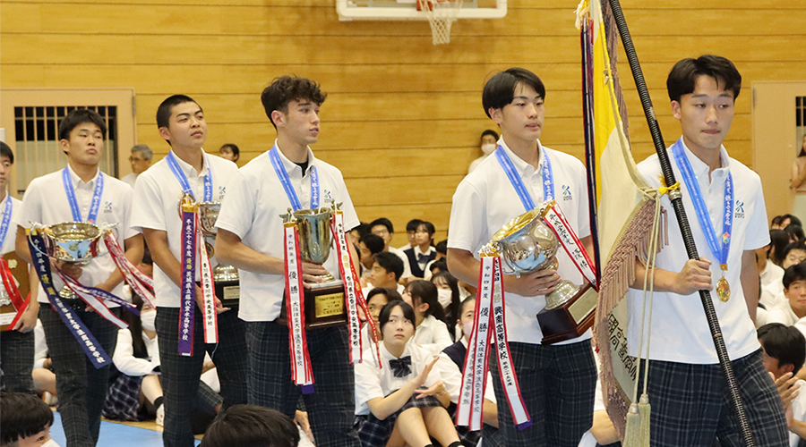 【山梨県】全国優勝を報告　駿台甲府高　ハンドボール部・将棋部