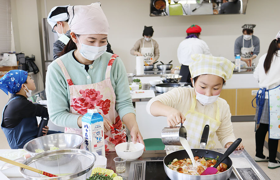 【山梨県】牛乳を使った親子料理教室・山梨県牛乳普及協会